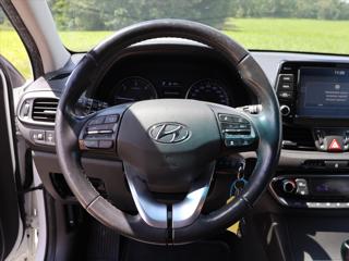 Hyundai i30 1.6 CRDi Automat CZ Style LED kombi - Foto 20