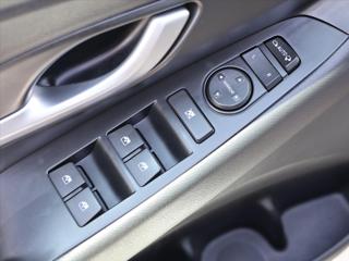 Hyundai i30 1.6 CRDi Automat CZ Style LED kombi - Foto 8