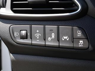 Hyundai i30 1.6 CRDi Automat CZ Style LED kombi - Foto 9