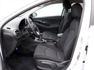 Hyundai i30 1,6 CRDi 85kW Smart LED CZ kombi - Foto 10