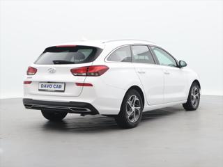 Hyundai i30 1,6 CRDi 85kW Smart LED CZ kombi - Foto 7