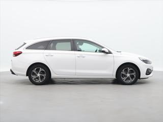 Hyundai i30 1,6 CRDi 85kW Smart LED CZ kombi - Foto 8