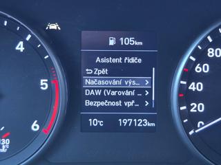 Hyundai i30 1.6CRDi COMFORT LED KAMERA NAV kombi - Foto 17