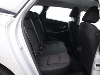Hyundai i30 1,4 T-GDI 103kW DCT Navi LED kombi - Foto 13
