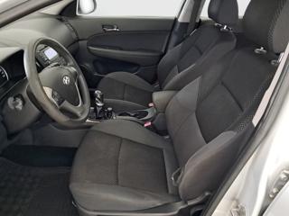 Hyundai i30 1.6 CRDi 66kW kombi - Foto 13