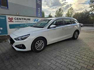 Hyundai i30 1.6-SPOTŘEBA CCA 5l/100-KAMERA kombi