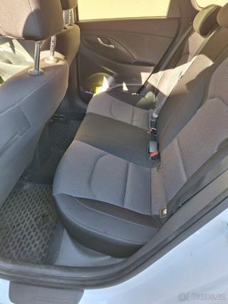 Hyundai i30 1,5 Prodám kombi - Foto 21