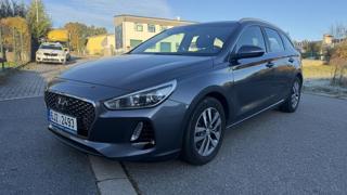 Hyundai i30 1.6 CRDI 81KW 144 TISKM VÝBAVA kombi