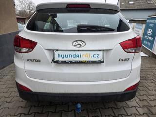Hyundai ix35 1.6-NAVI-TAŽNÉ-TEMPOMAT SUV - Foto 8