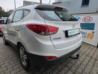 Hyundai ix35 1.6-NAVI-TAŽNÉ-TEMPOMAT SUV - Foto 7