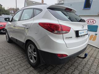 Hyundai ix35 1.6-NAVI-TAŽNÉ-TEMPOMAT SUV - Foto 6