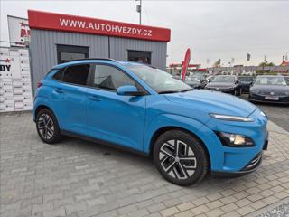 Hyundai Kona EV 42kWh DC MODEL 2023 v ZÁRUCE SUV