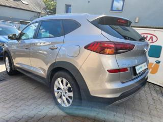 Hyundai Tucson 1.6-LIMITOVANÁ EDICE TRAVELLER SUV - Foto 6