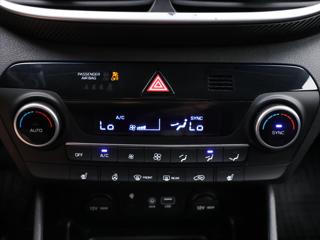 Hyundai Tucson 1,6 CRDI 4x4 CZ IceBreaker DPH SUV - Foto 26