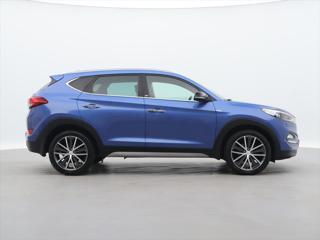 Hyundai Tucson 1,7 CRDI 85 kW Best of Czech SUV - Foto 8