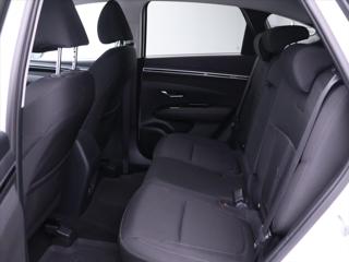 Hyundai Tucson 1,6 T-GDi 110kW Aut. CZ 1.Maj SUV - Foto 8