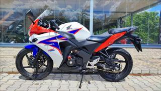 Honda Ostatní CBR 125 R silniční sportovní