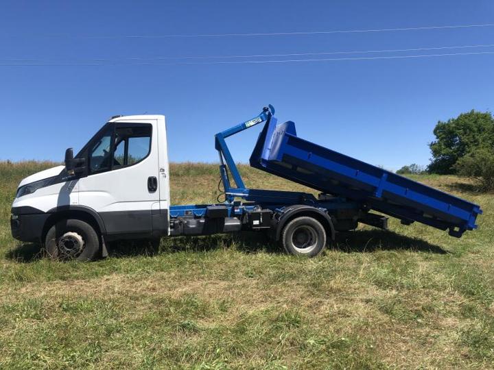 Vůz s VIN ZCFC260B305281234