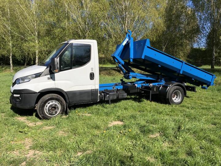 Vůz s VIN ZCFC165C105073809