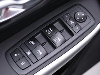 Jeep Cherokee 2,2 M-Jet 147kW Aut. AWD DPH SUV - Foto 23