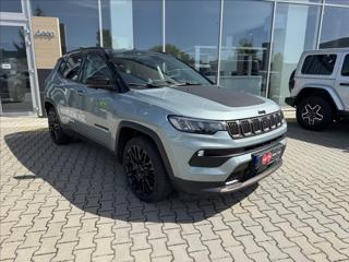 Jeep Compass 1,5 130k Upland  e-Hybrid SUV