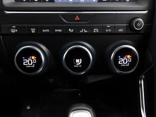 Jaguar E-Pace 2.0T 147kW AWD 1.Maj Panorama SUV