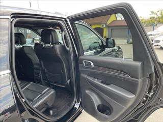 Jeep Grand Cherokee 3,0 CRD Overland*Panorama Klimat.Sedadla*Navi*Xenon*e. Kufr*ACC*Kamera* Uzávěrka! terénní - Foto 32