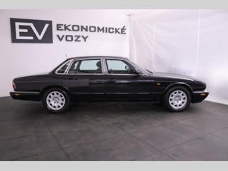 Jaguar XJ8 4.0 V8 SOVEREIGN TOP hatchback