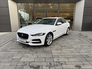 Jaguar XE 2,0 D180 S AWD AT ČR DPH sedan