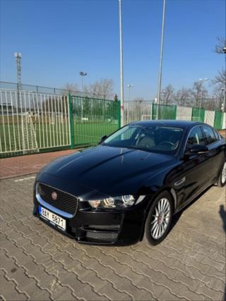 Jaguar XE 2,0 E-PERFORMANCE 163k PRESTIGE  120 kW - možný odpočet DPH sedan