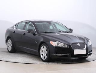 Jaguar XF 3.0 D 155kW sedan