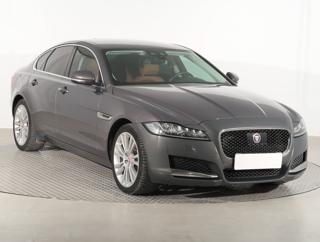 Jaguar XF 20d AWD 132kW sedan