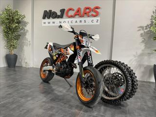 KTM 0,7   690 SMC R AKRAPOVIC A2