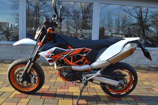 KTM 690 SMC 2015 enduro silniční