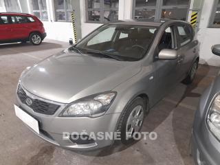 Kia Ceed 1.6CRDi, ČR hatchback