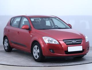 Kia Ceed 1.4 CVVT 80kW hatchback