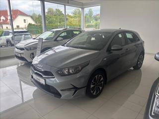 Kia Ceed Ceed 5HB CD 1,5 T-GDi GPF SPIN (2025) hatchback