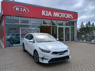 Kia Ceed 1,5 T-GDi GPF SPIN  AKCE PEMM hatchback