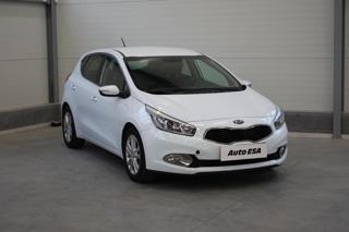 Kia Ceed 1.6i, ČR hatchback