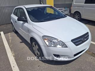 Kia Ceed 1.4 i hatchback