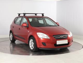 Kia Ceed 1.4 CVVT 80kW hatchback