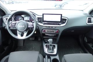 Kia Ceed 1,5 T-GDi,ČR,1 MAJ.,SERV.KN. hatchback
