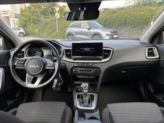 Kia Ceed 1,5 TGDi AT TOP ZÁRUKA CARPLAY hatchback - Foto 9