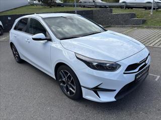 Kia Ceed 1,5 TGDi AT TOP ZÁRUKA CARPLAY hatchback - Foto 7