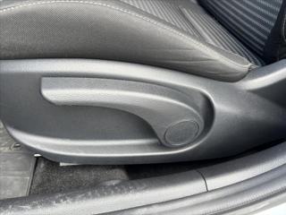 Kia Ceed 1,5 TGDi AT TOP ZÁRUKA CARPLAY hatchback - Foto 11