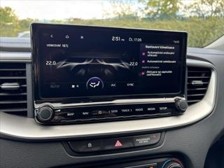Kia Ceed 1,5 TGDi AT TOP ZÁRUKA CARPLAY hatchback - Foto 26