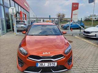 Kia Ceed 1,5 SW CD 1,5T-GDi GPF 7DCT GT LINE+TECH GTL+SPAS kombi