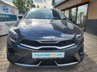 Kia Ceed 1.5-GT-Line-1.majitel-V ZÁRUCE kombi