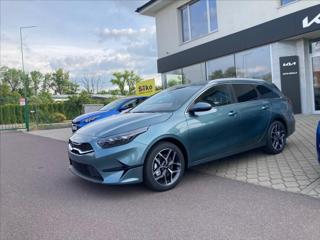 Kia Ceed 1,5 Ceed SW CD  T-GDi GPF 7DCT TOP (2025) kombi
