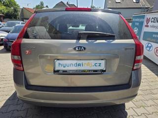 Kia Ceed 1.4-NÍZKÉ KM-ZACHOVALÝ STAV kombi - Foto 9